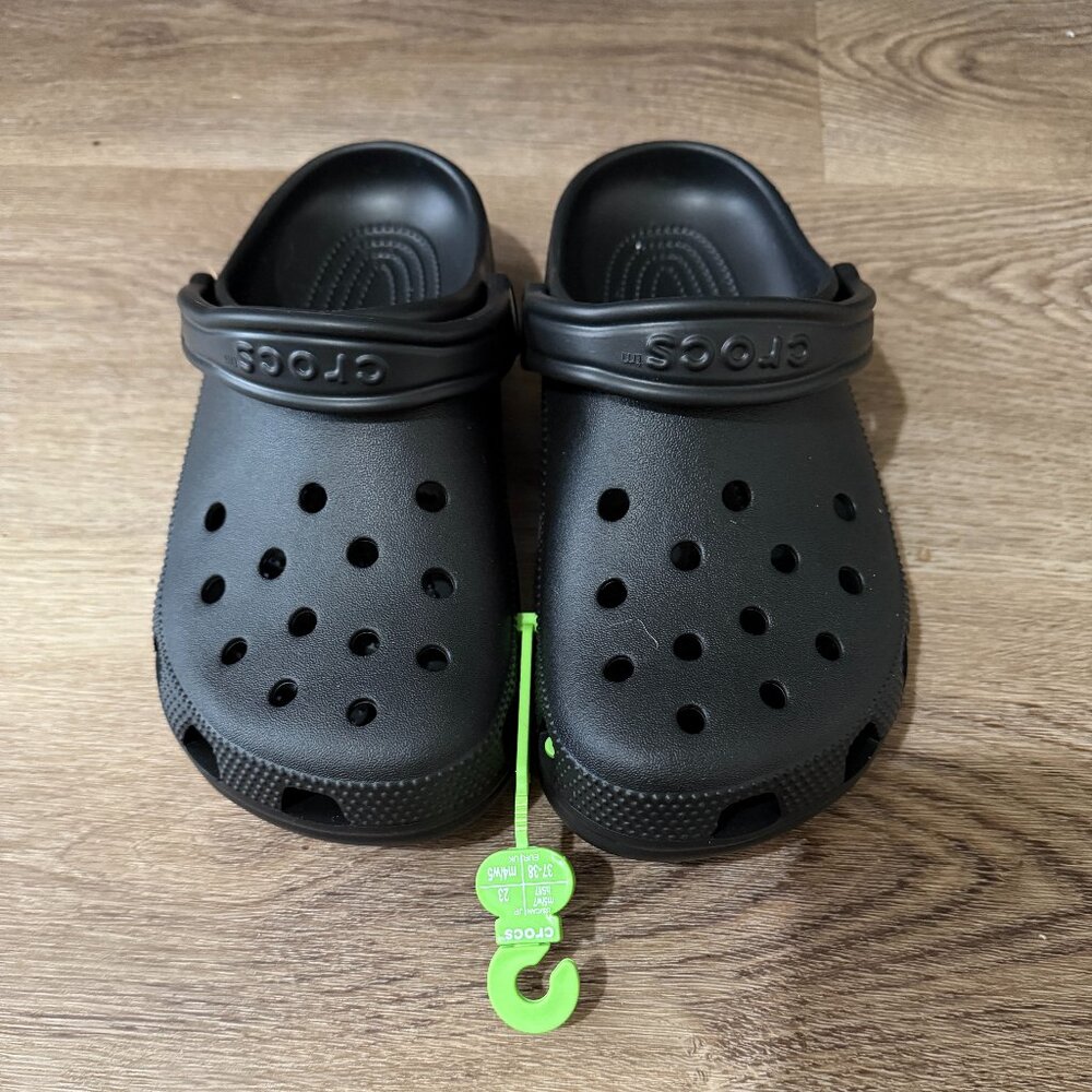 Crocs Classic Clog NWT